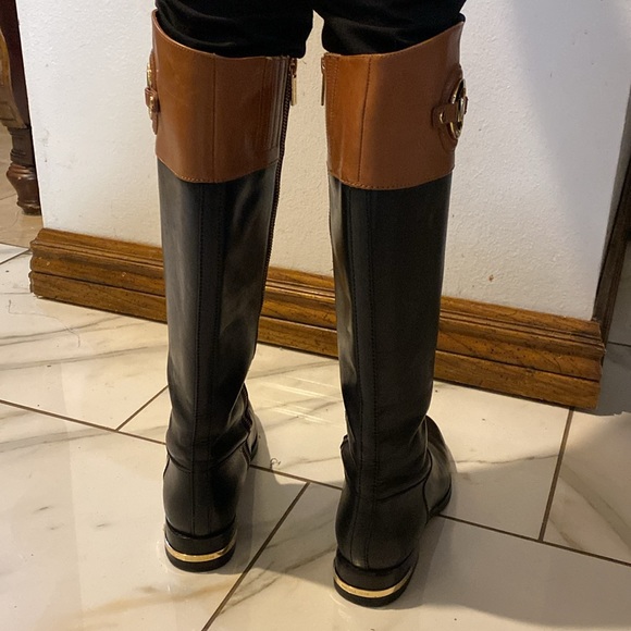 Micheal Kors Boots - Picture 13 of 15